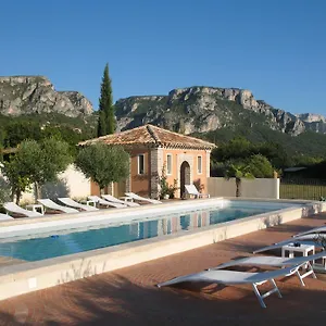 מלון La Ferme Rose-hotel De Charme ***